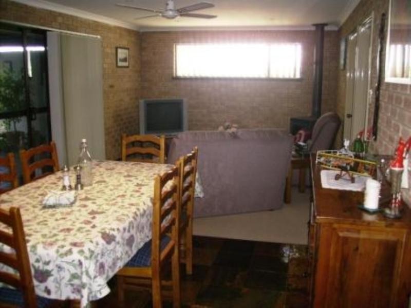 9 Lindsay Street, Jurien Bay WA 6516