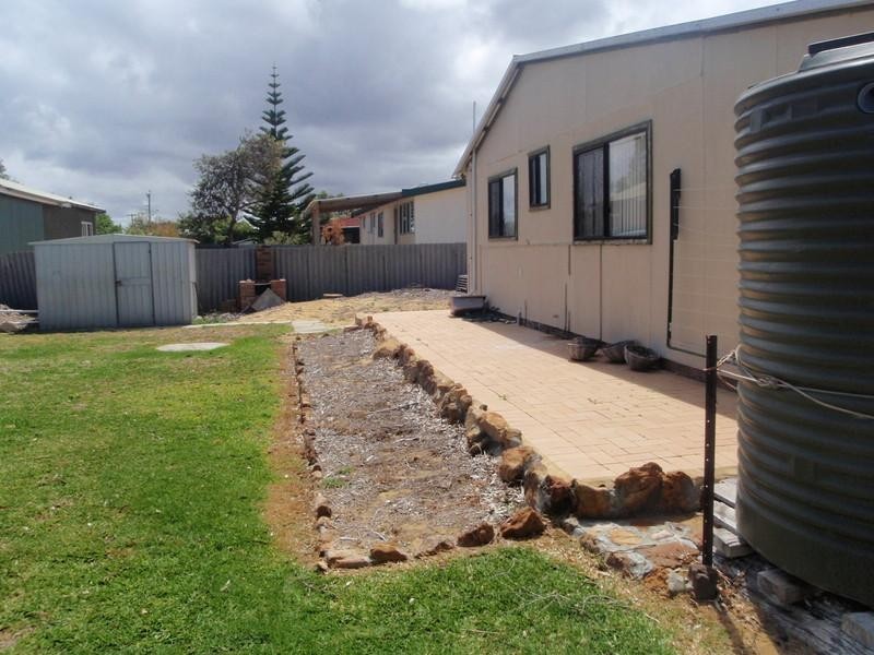 10 Bower Street, Jurien Bay WA 6516