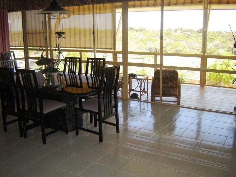 28 Coubrough Place, Jurien Bay WA 6516