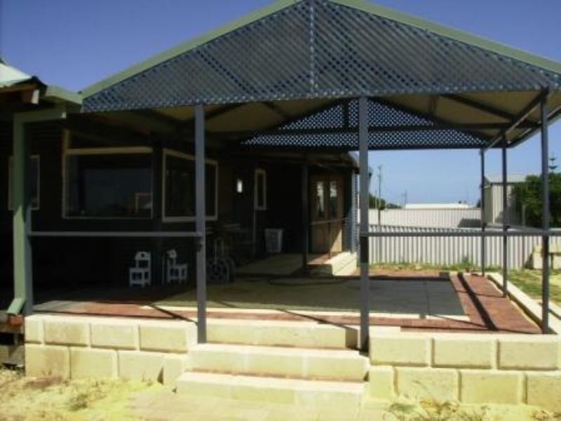 20 Elizabeth Way, Jurien Bay WA 6516