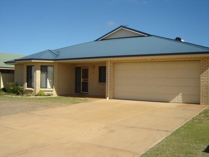 7 Sheoak Grove, Jurien Bay WA 6516