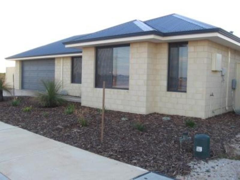 11 Prevelly Way, Jurien Bay WA 6516