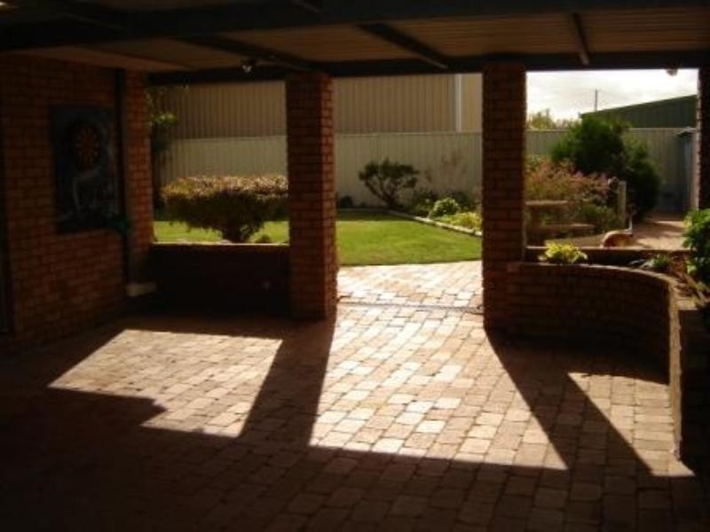 8 Favourite Close, Jurien Bay WA 6516