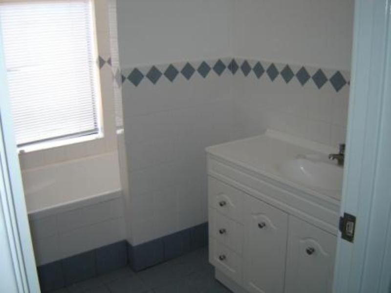 8 Favourite Close, Jurien Bay WA 6516