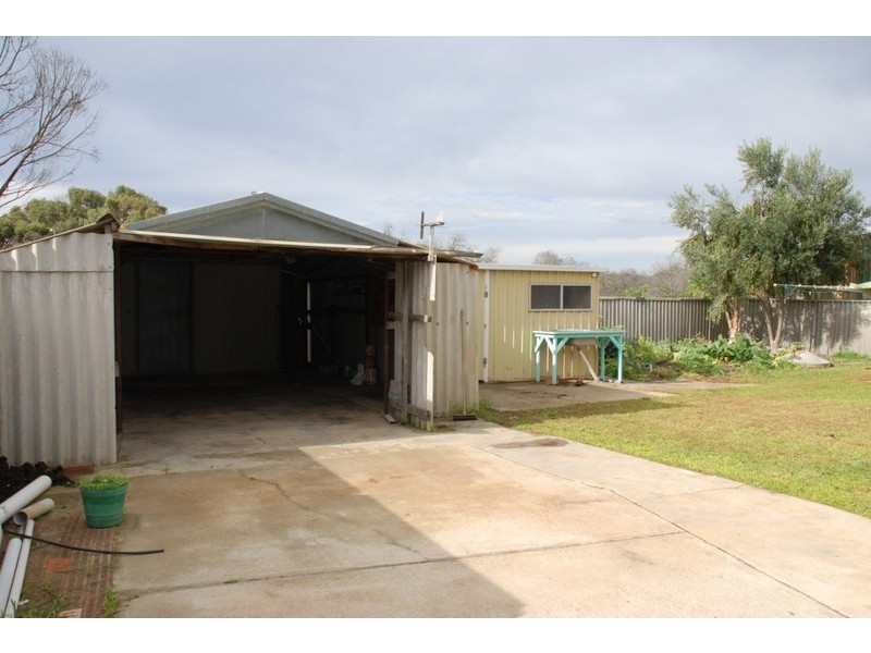 9 Whitfield Road, Jurien Bay WA 6516
