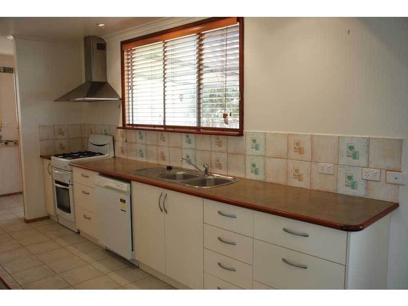 9 Whitfield Road, Jurien Bay WA 6516