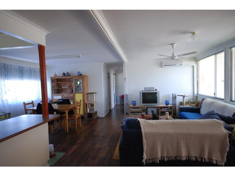 9 Whitfield Road, Jurien Bay WA 6516