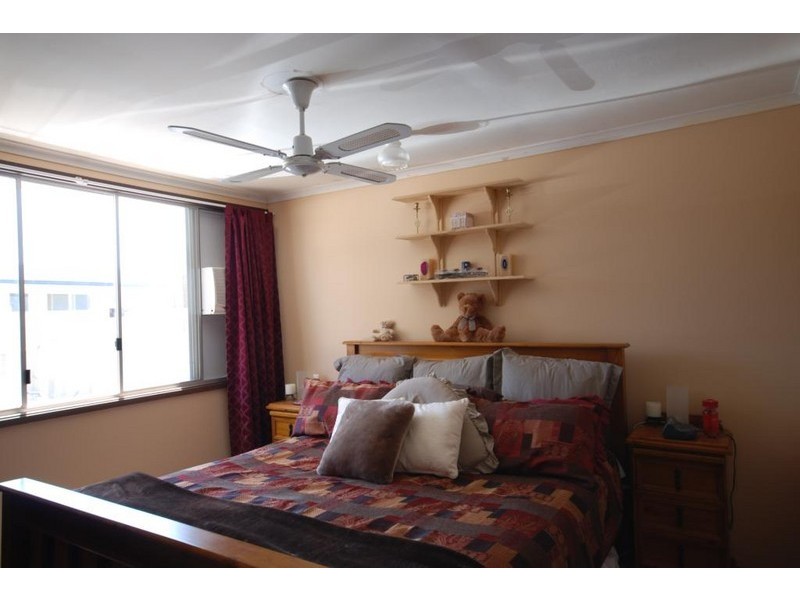 9 Whitfield Road, Jurien Bay WA 6516