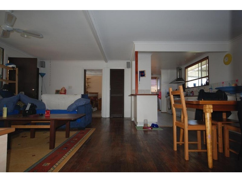 9 Whitfield Road, Jurien Bay WA 6516