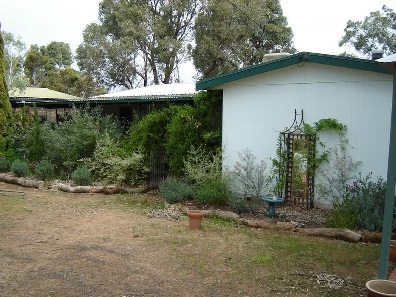 24 Dodd Street, Badgingarra WA 6521