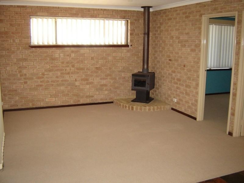 9 Lindsay Street, Jurien Bay WA 6516