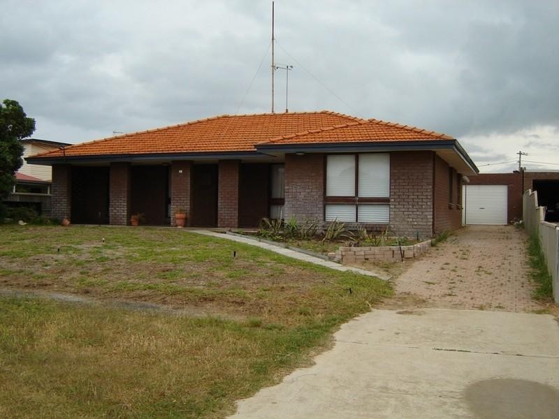 7 Tahiti Place, Jurien Bay WA 6516