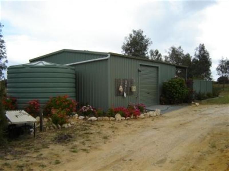 205 Cambewarra Drive, Jurien Bay WA 6516