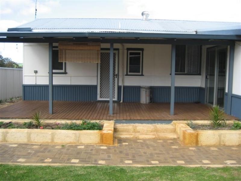 2 Topham Street, Dandaragan WA 6507