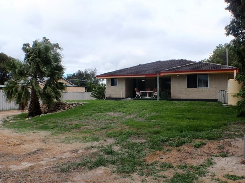 28 Padbury Street, Jurien Bay WA 6516