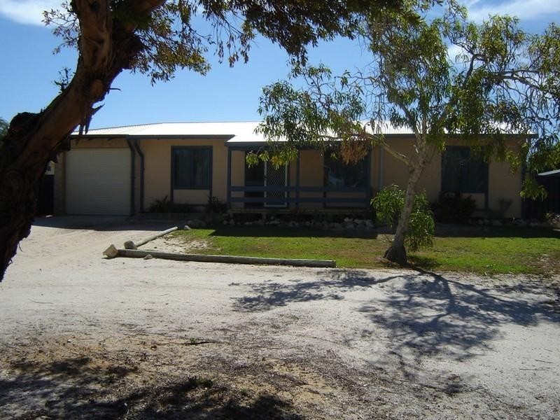35 Bower Street, Jurien Bay WA 6516
