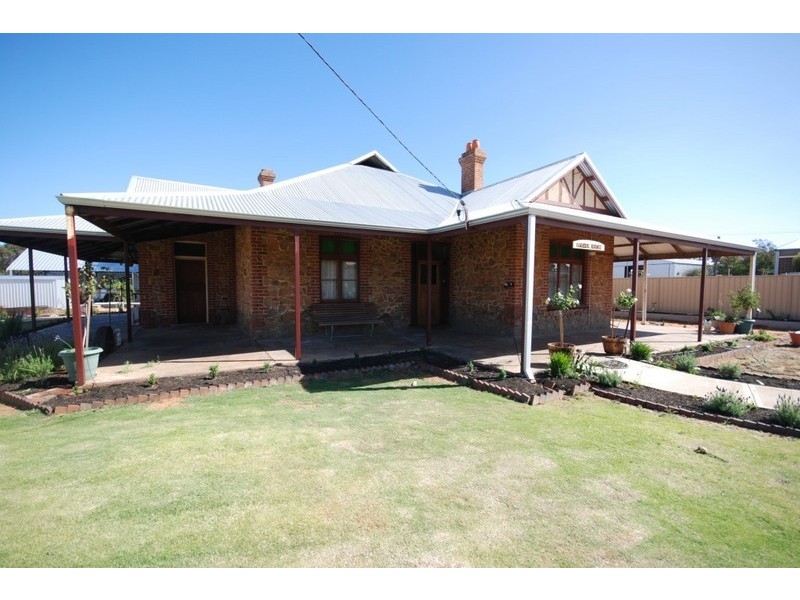 5 Macpherson Street, Carnamah WA 6517