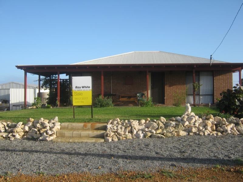 8 Malaga Court, Cervantes WA 6511