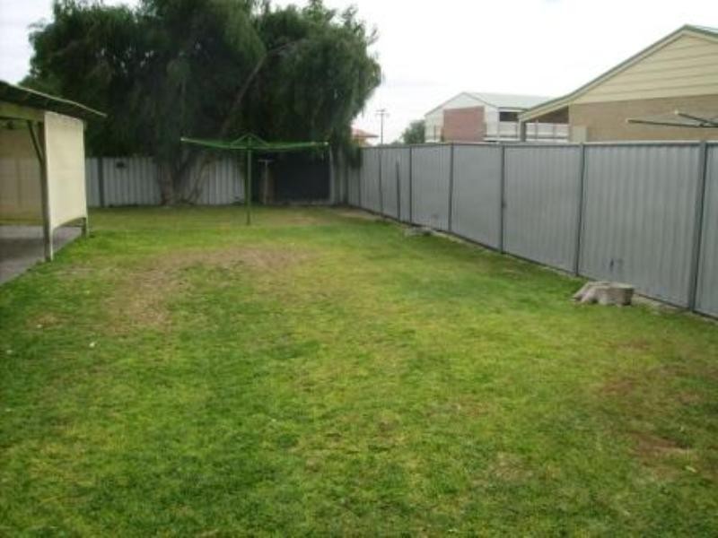 22 Aquilla Street, Jurien Bay WA 6516