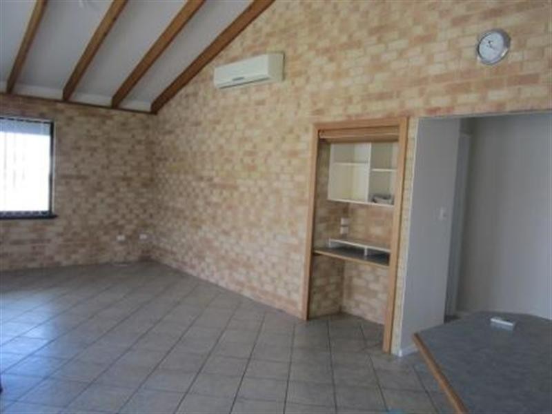 12 Villaret Way, Jurien Bay WA 6516