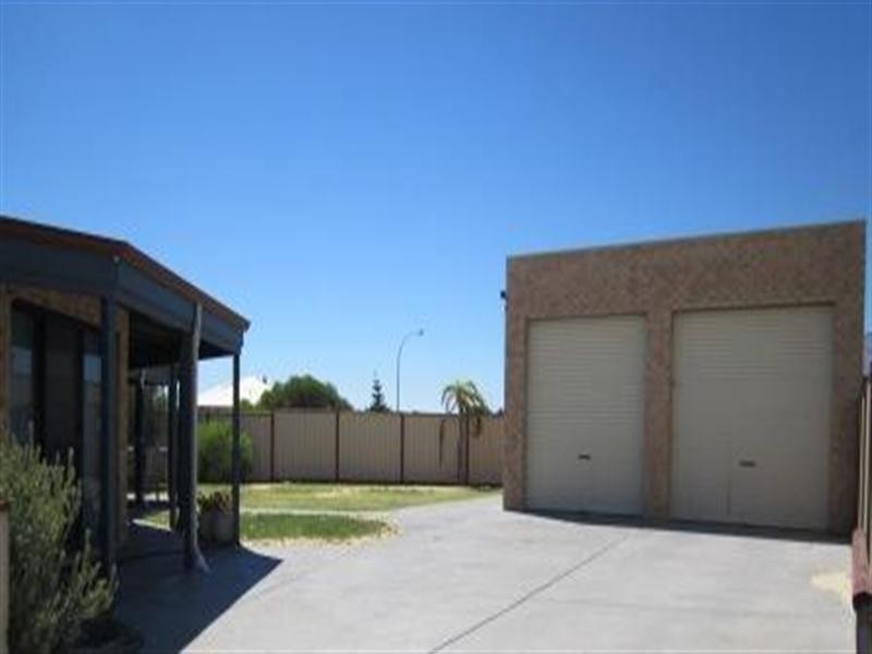 12 Villaret Way, Jurien Bay WA 6516