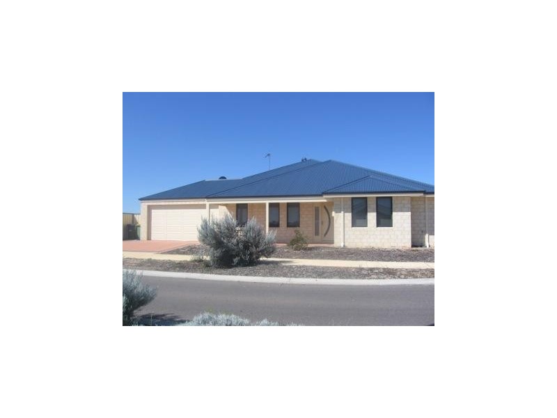 5 Meelup Drive (cnr Crusoe), Jurien Bay WA 6516