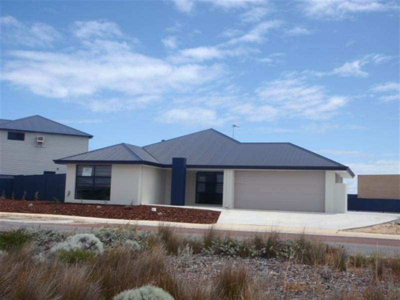 38 Dryandra Boulevard, Jurien Bay WA 6516