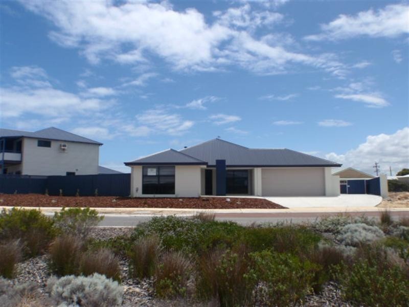 38 Dryandra Boulevard, Jurien Bay WA 6516