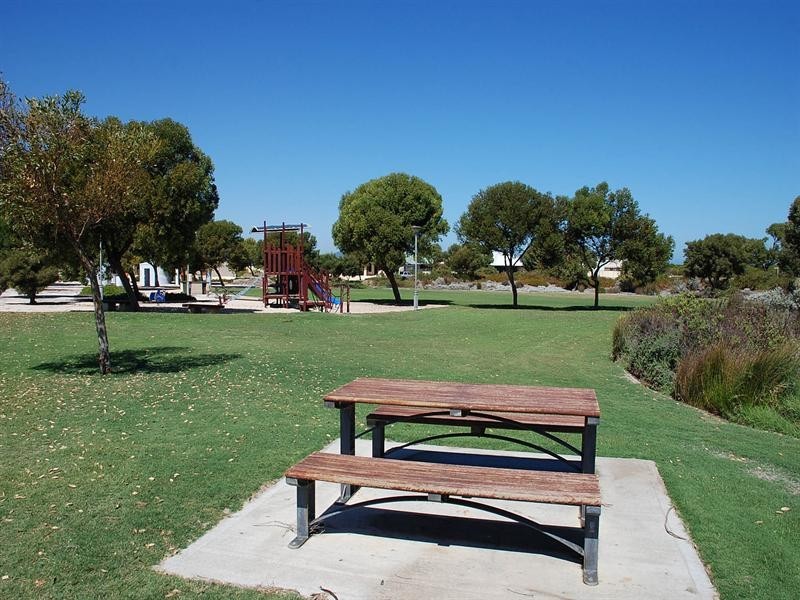 1 Bettong Avenue, Jurien Bay WA 6516