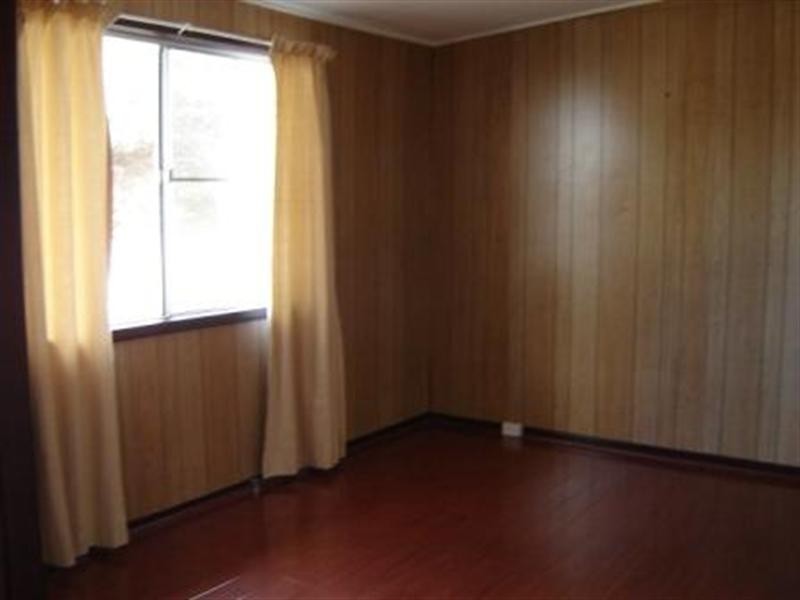 12 Hawaii Road, Jurien Bay WA 6516