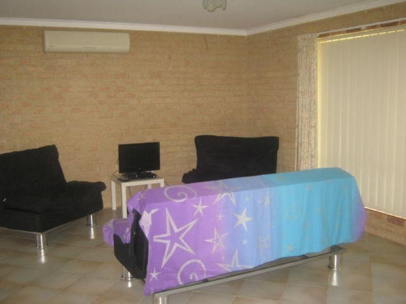 Unit 1, 2 Huelva Place, Cervantes WA 6511