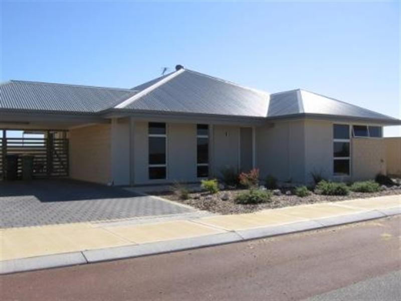 13 Hamelin Avenue, Jurien Bay WA 6516