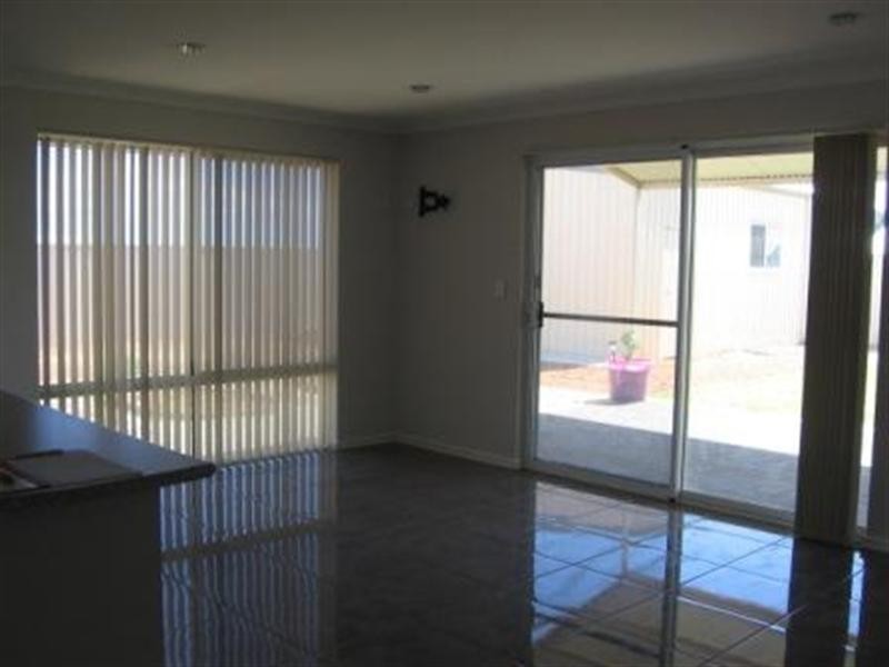 13 Hamelin Avenue, Jurien Bay WA 6516