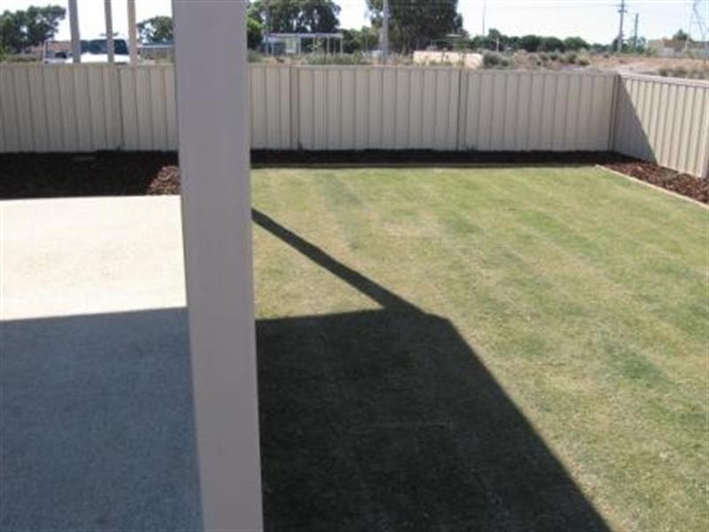 4 Pamplona Crescent, Cervantes WA 6511