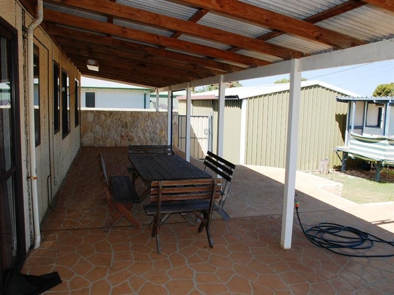 25 Lesueur Drive, Jurien Bay WA 6516