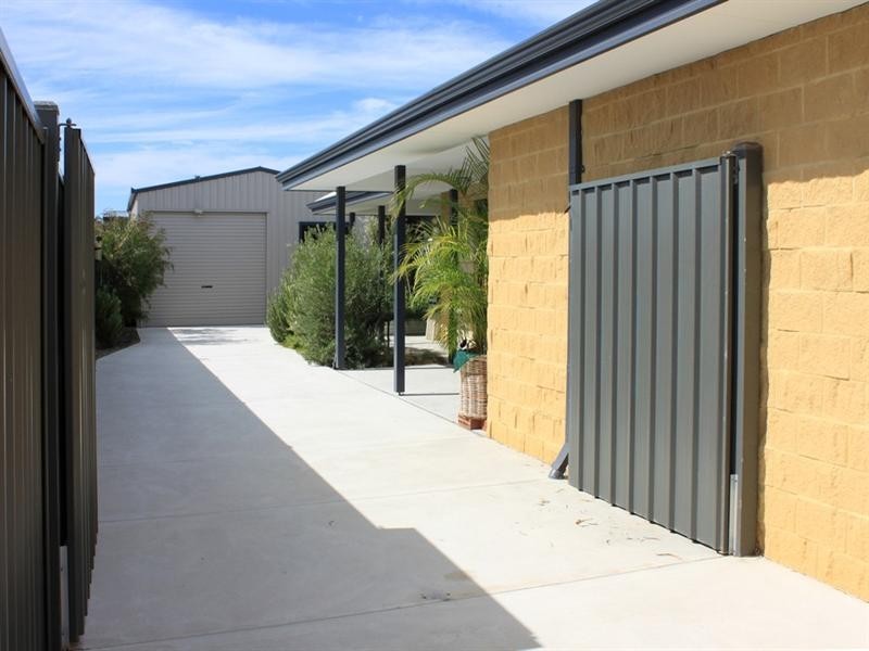 19 Bettong Avenue, Jurien Bay WA 6516