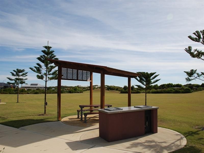 Lot 819, 6 Bremer Parade, Jurien Bay WA 6516