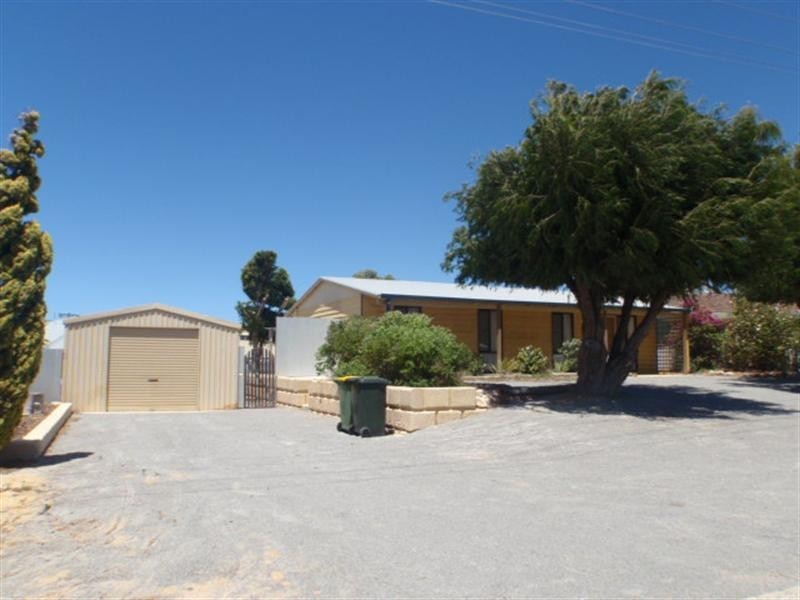 10 Elizabeth Way, Jurien Bay WA 6516