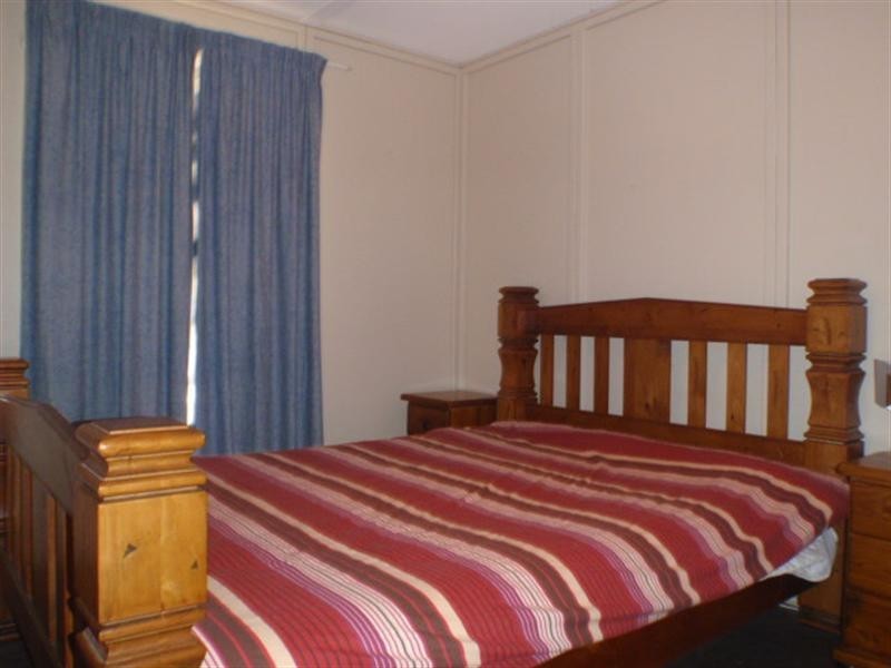 10 Elizabeth Way, Jurien Bay WA 6516