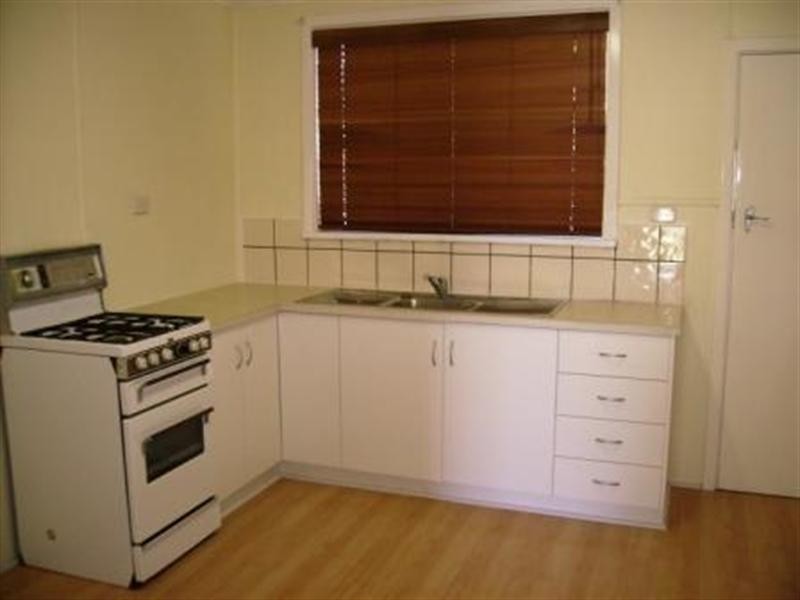 10 Cameron Street, Jurien Bay WA 6516