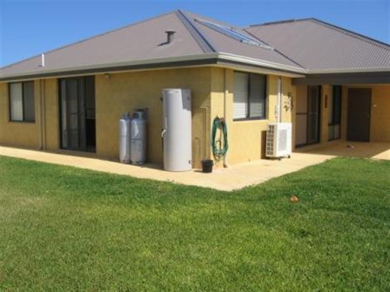 57 Middleton Boulevard, Jurien Bay WA 6516