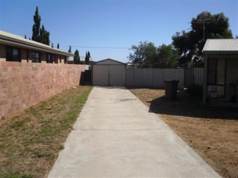 15 Tuart Street, Leeman WA 6514