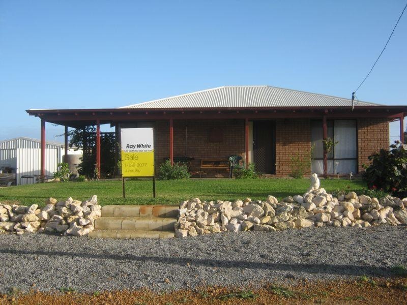 8 Malaga Court, Cervantes WA 6511