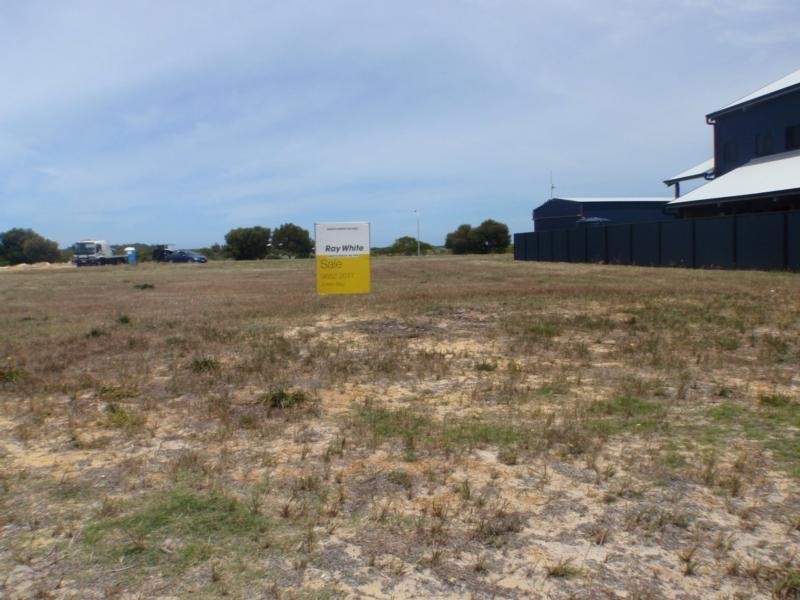 Lot 450, 4 Nemcia Way, Jurien Bay WA 6516