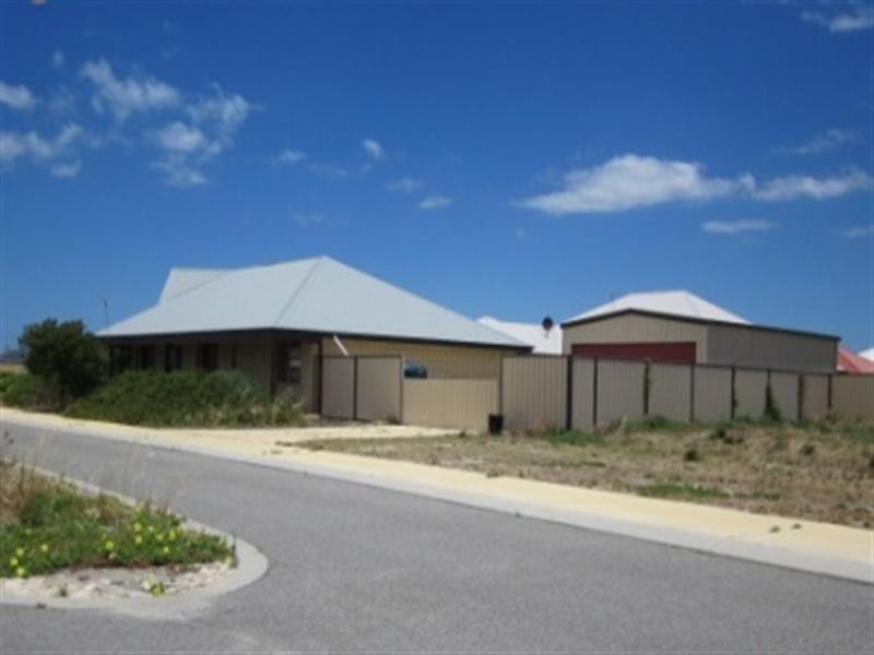 20 Dryandra Boulevard, Jurien Bay WA 6516