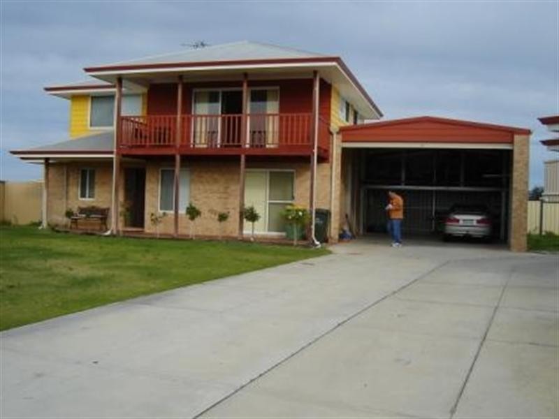 1/9 Acacia Way, Jurien Bay WA 6516