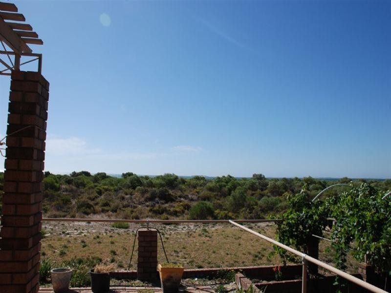 3 Whitburn Place, Jurien Bay WA 6516