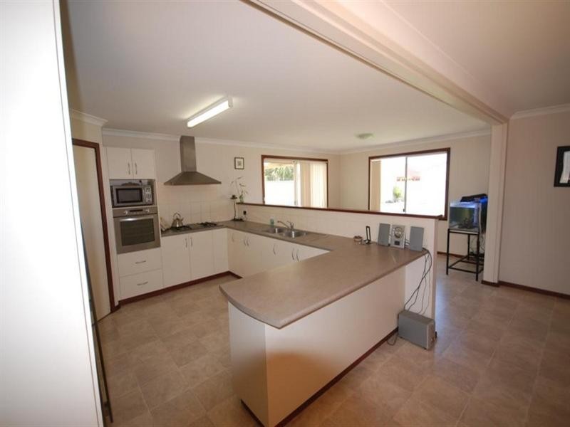 5 Sanchez Court, Cervantes WA 6511