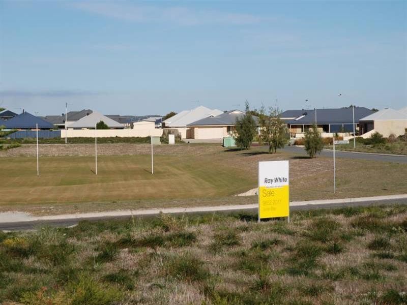 Lot 347, 14 Pinetree Circuit, Jurien Bay WA 6516