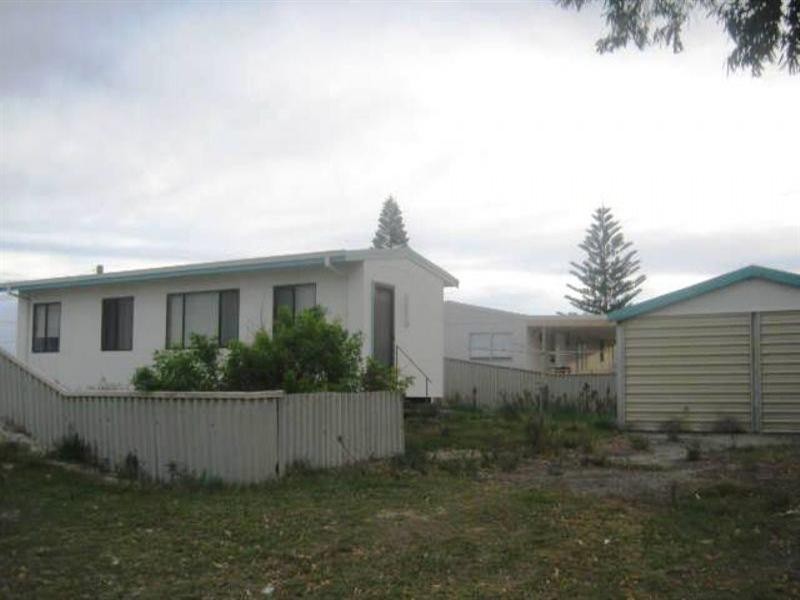 24 Catalonia Street, Cervantes WA 6511